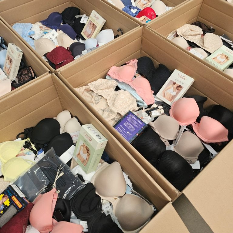 Triumph / Sloggi didmeninė mix dėžutė – 50 vnt. (liemenėlės, kelnaitės, miego rūbai)