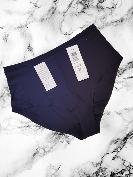 Triumph Smart Micro Maxi EX –  Kelnaitės